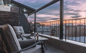 Avocado Balcony Suites